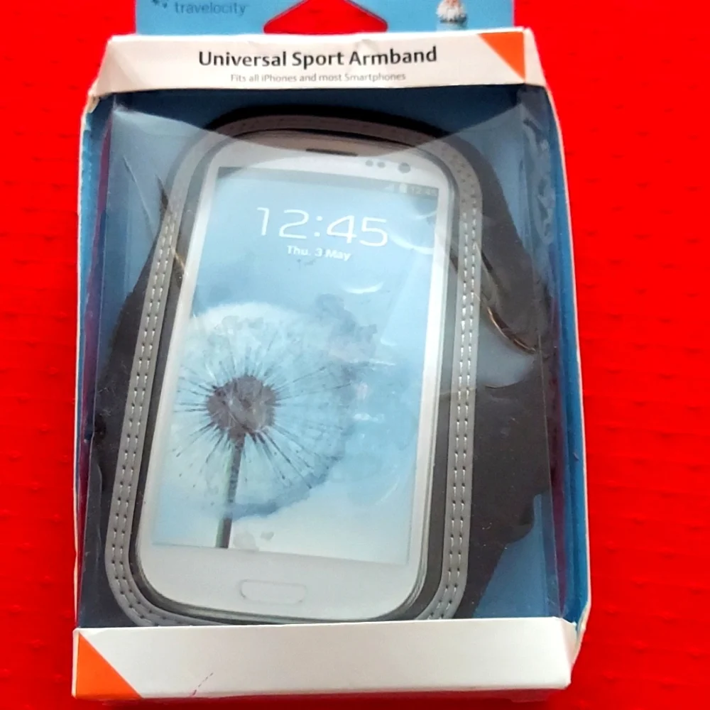 Travelocity universal sport Armband